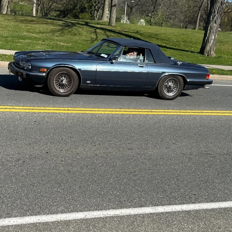Jaguar Jaguar, XJS, Convertible spotted in Newburgh, United States