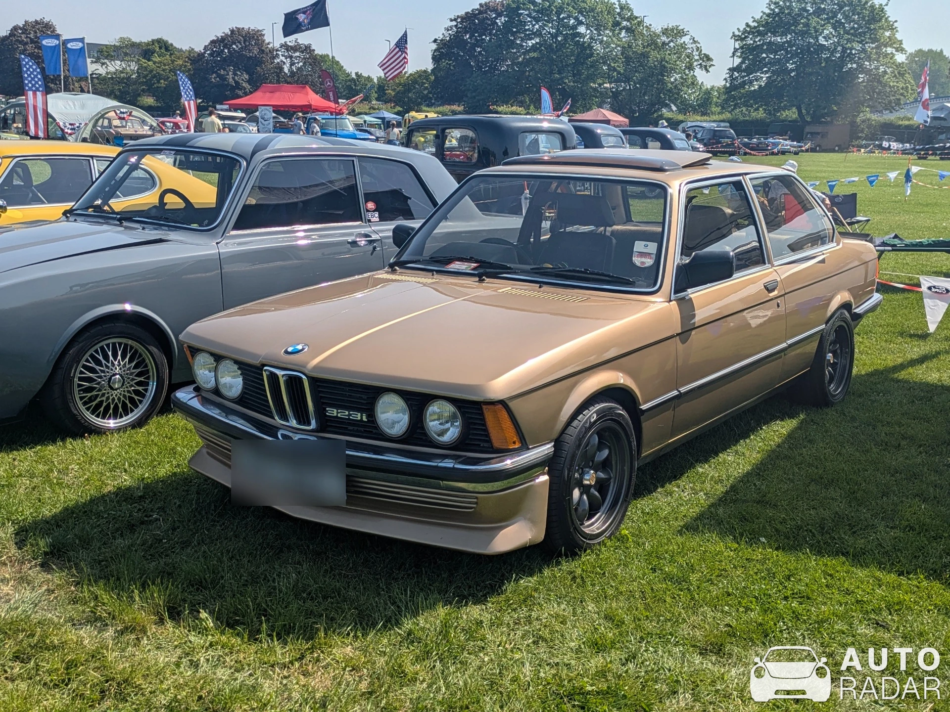BMW 323i E21 spotted in Enfield