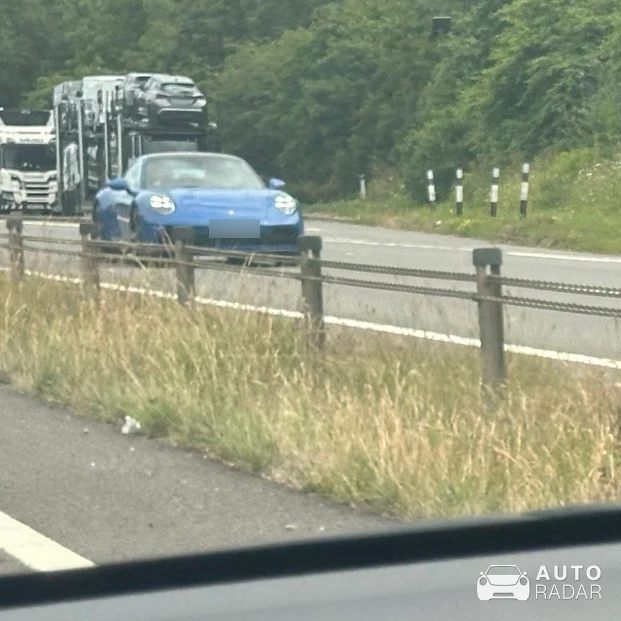 Porsche 992 Carrera MkI spotted in Towcester