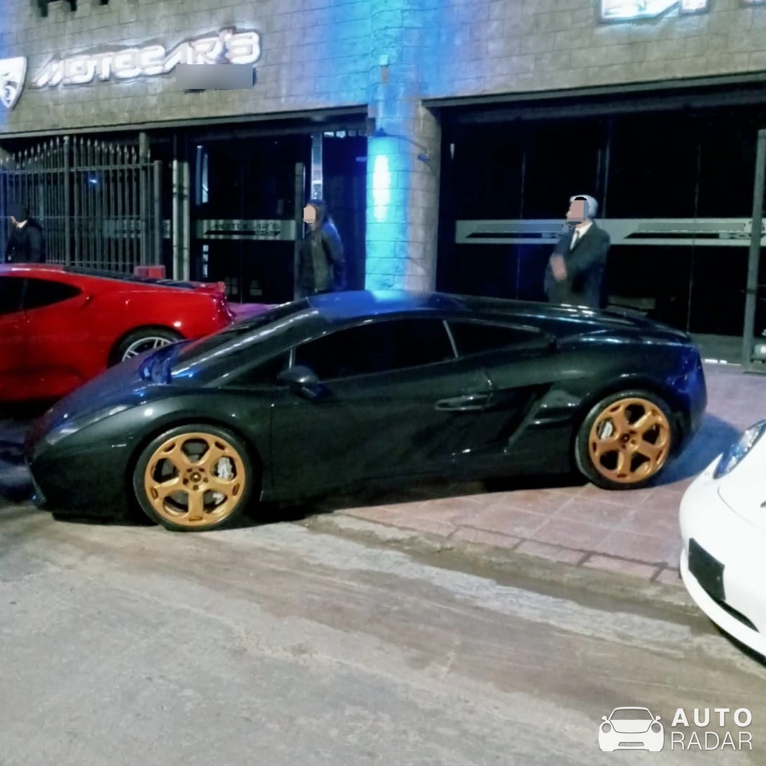 Lamborghini Gallardo spotted in Longchamps, Argentina