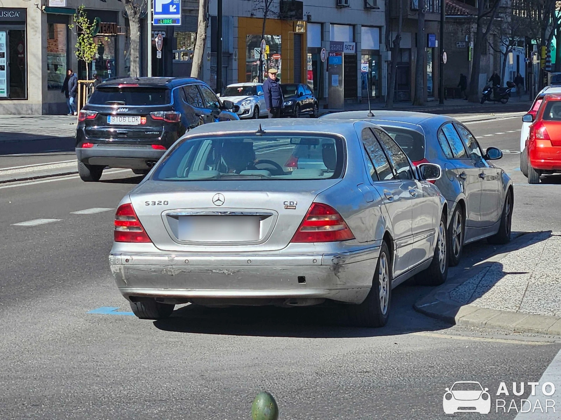 Mercedes-Benz S-Klasse W220 spotted in Zaragoza