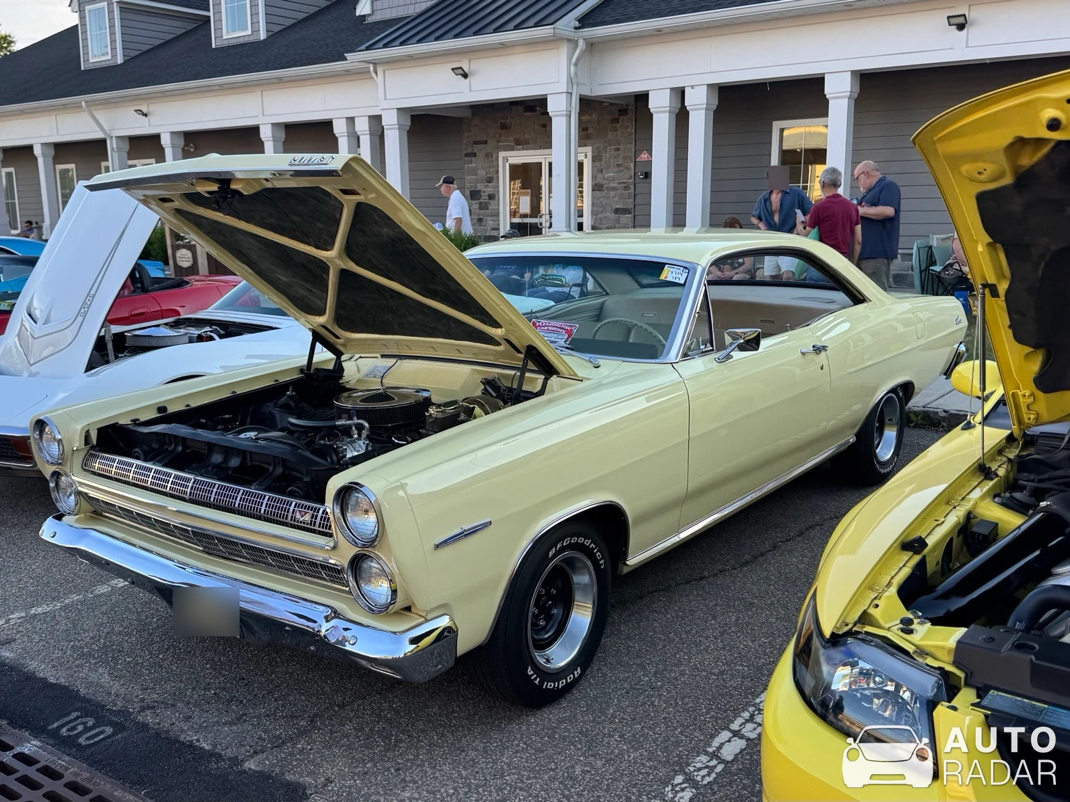 Mercury Comet Caliente spotted in Flemington