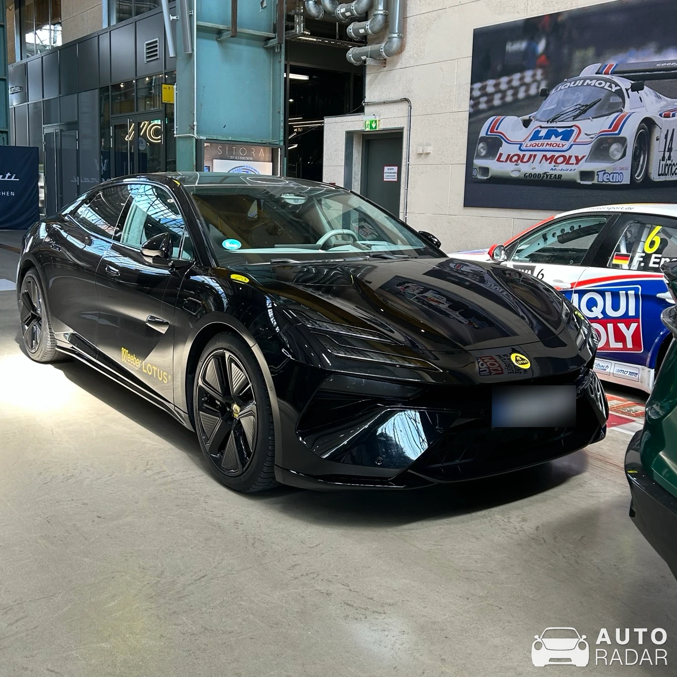 Lotus Emeya spotted in München, Deutschland