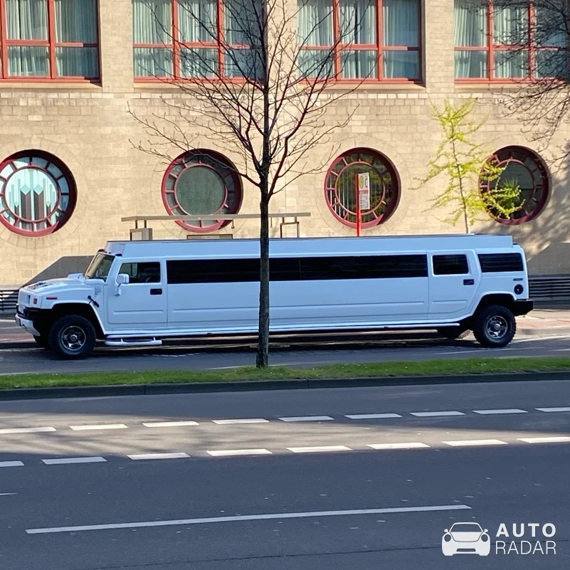 Hummer H2 Limousine spotted in Köln
