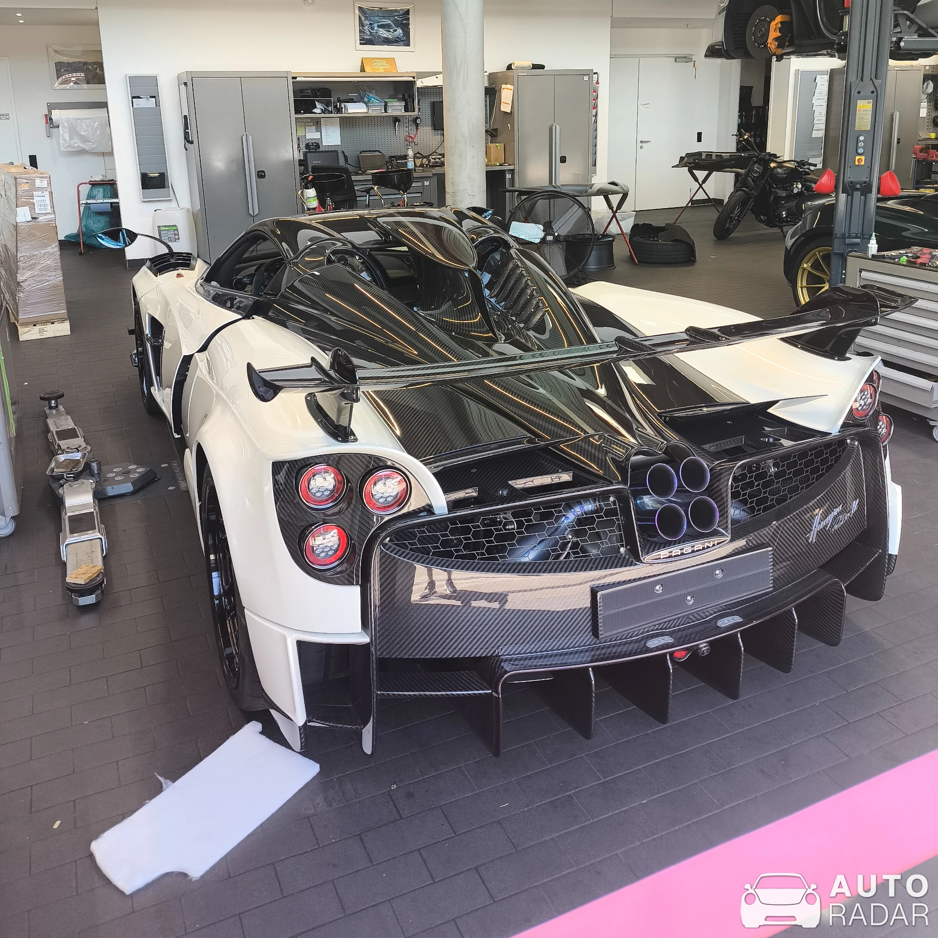Pagani Huayra spotted in Böblingen