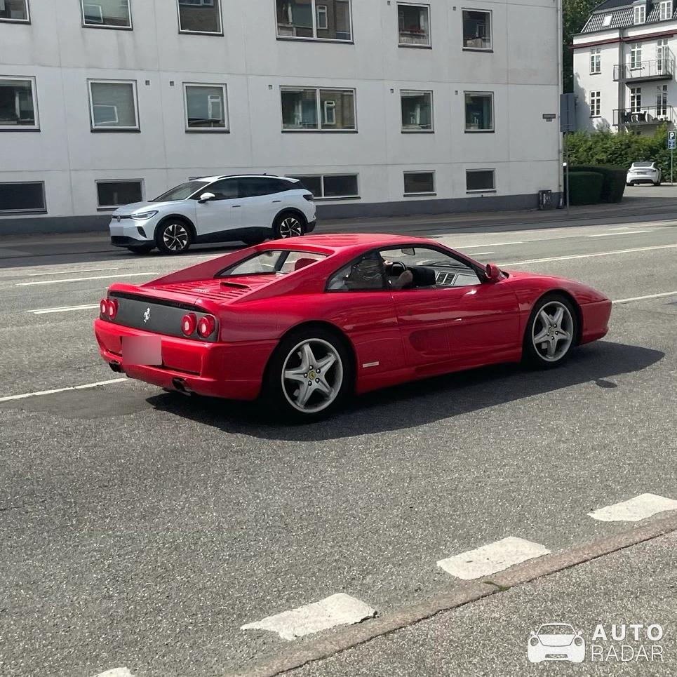 Ferrari F355 Berlinetta spotted in København Ø