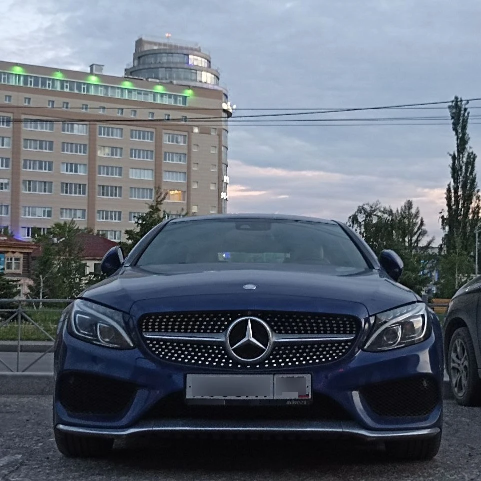 Mercedes-Benz C spotted in Omsk, Russia