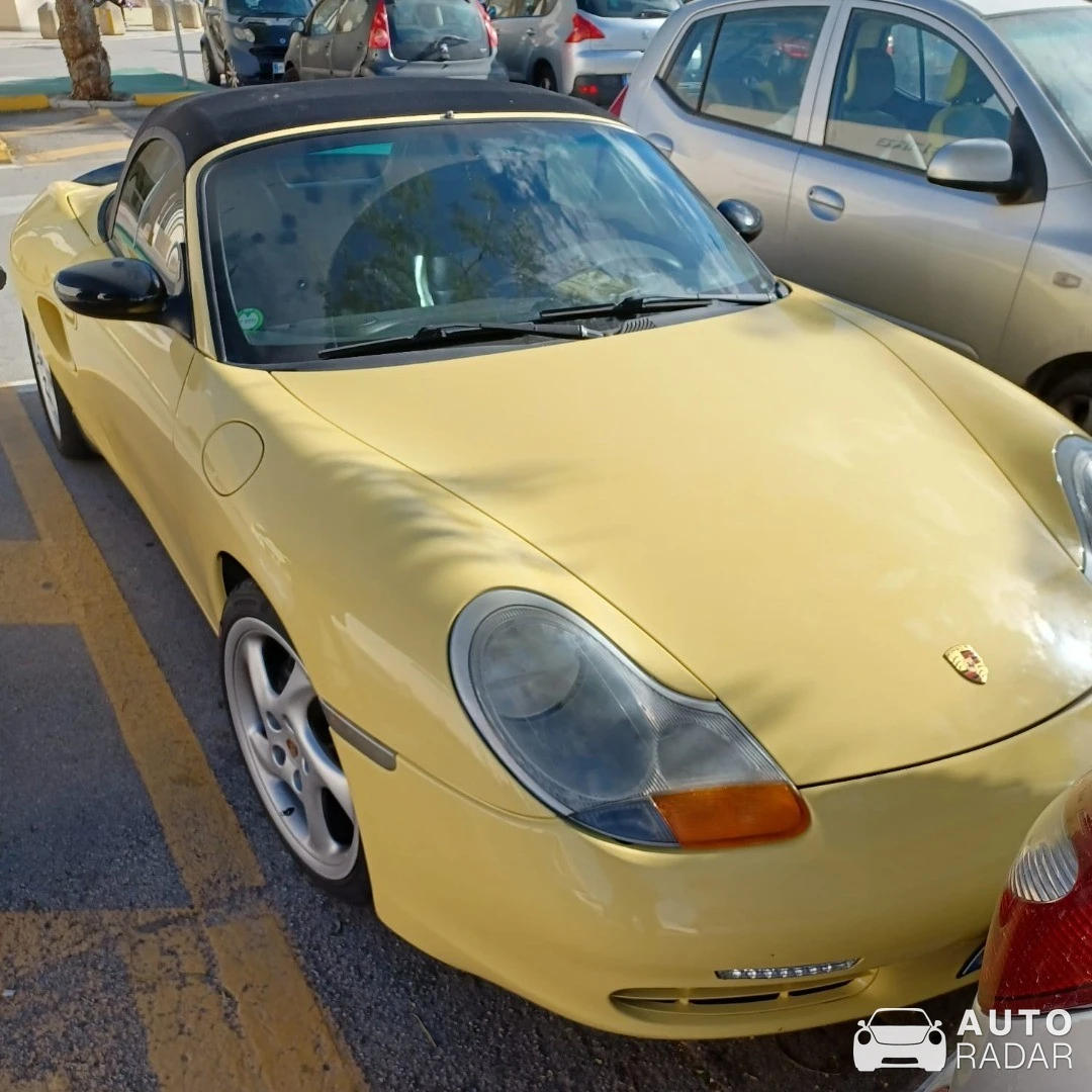 Porsche 986 Boxster spotted in Bari, Italy