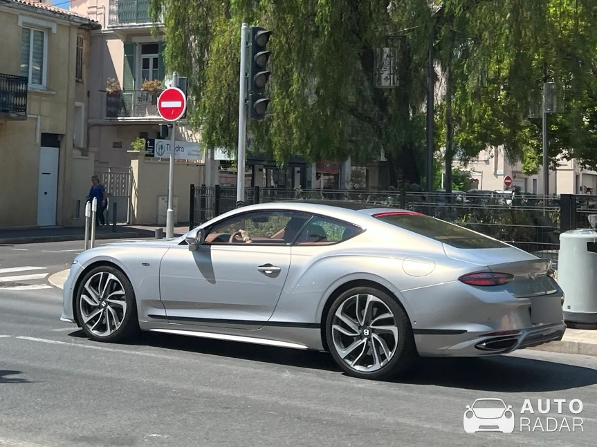 Bentley Continental GT spotted in Saint-Raphaël