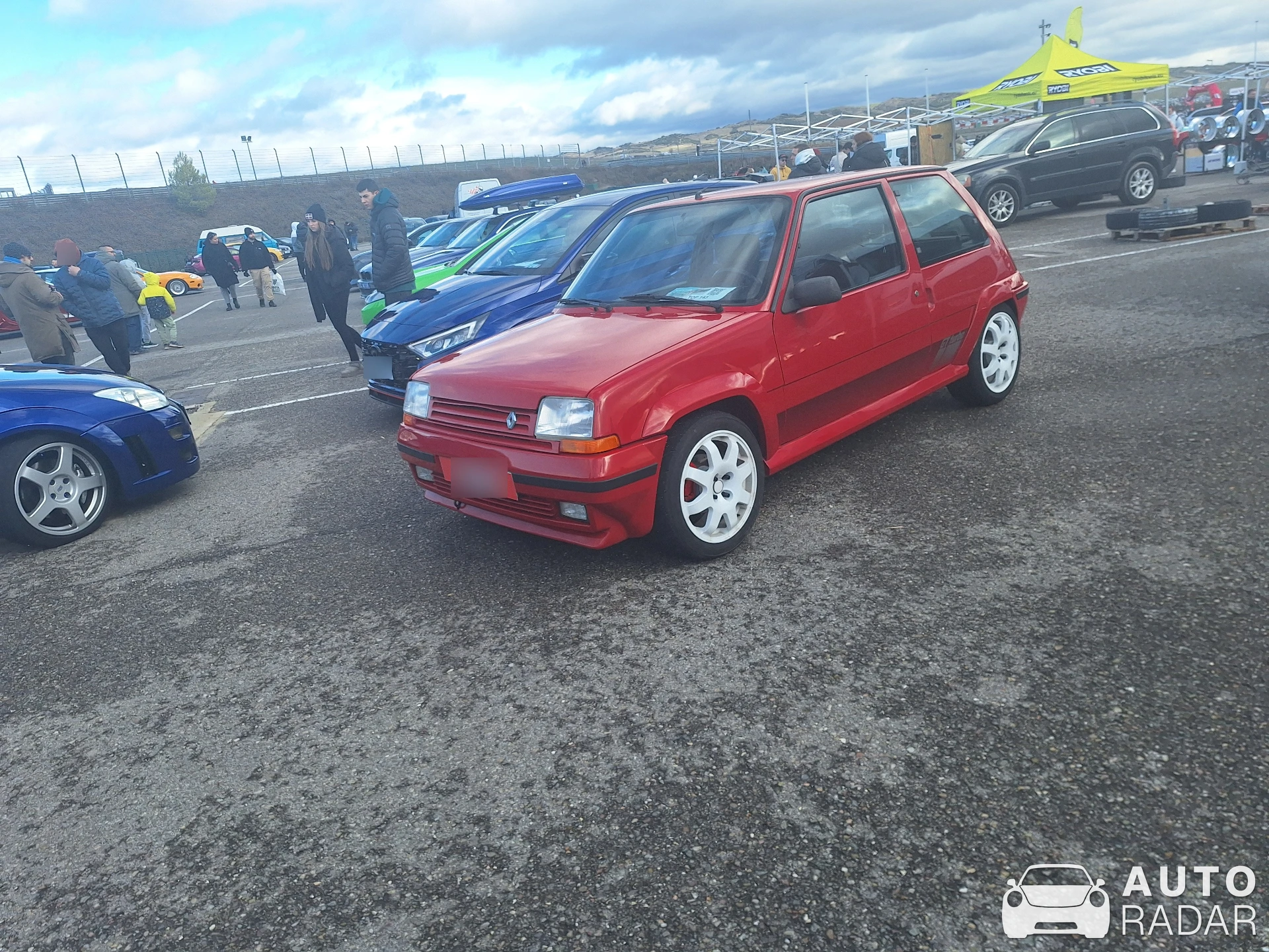 Renault 5 Maxi Turbo spotted in Pamplona