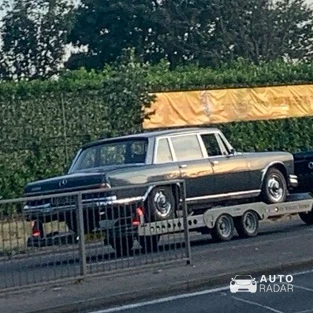 Mercedes-Benz W108 spotted in Slough
