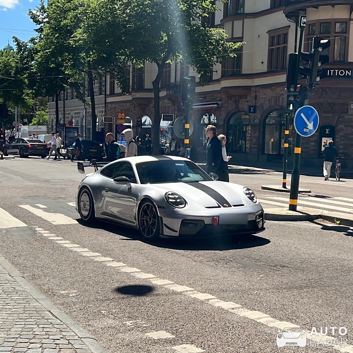 Porsche 992 GT3 MkII MR spotted in Stockholm