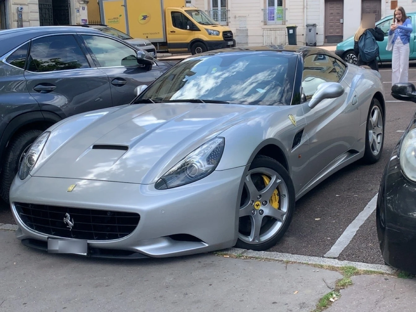Ferrari California T spotted in Chalon-sur-Saône, France
