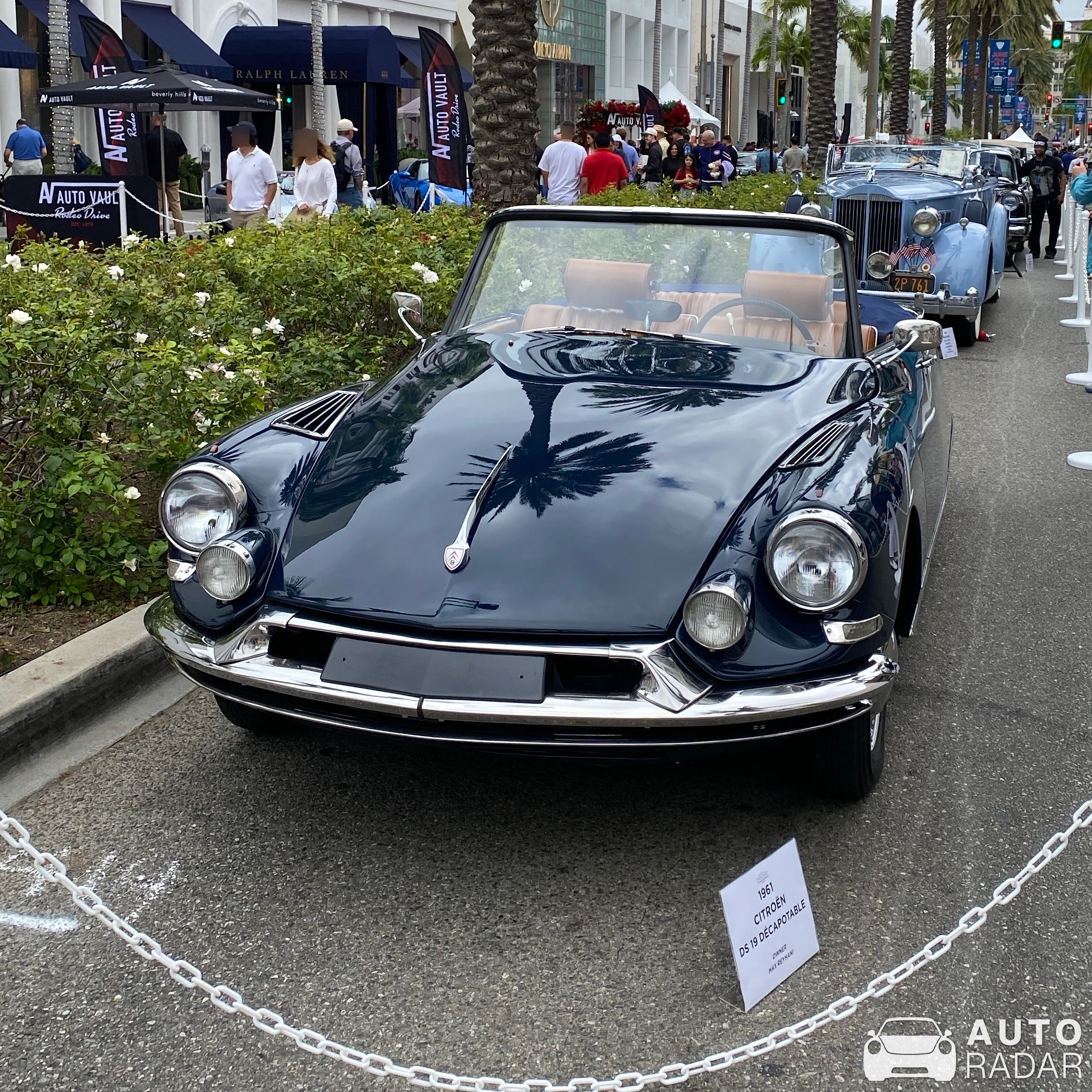 Citroën DS 19 spotted in Beverly Hills