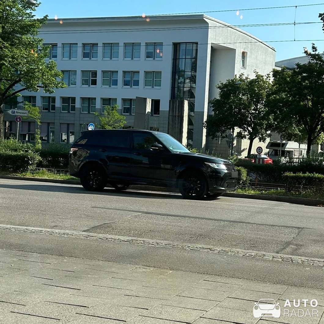 Land Rover Range Rover Sport SVR spotted in München