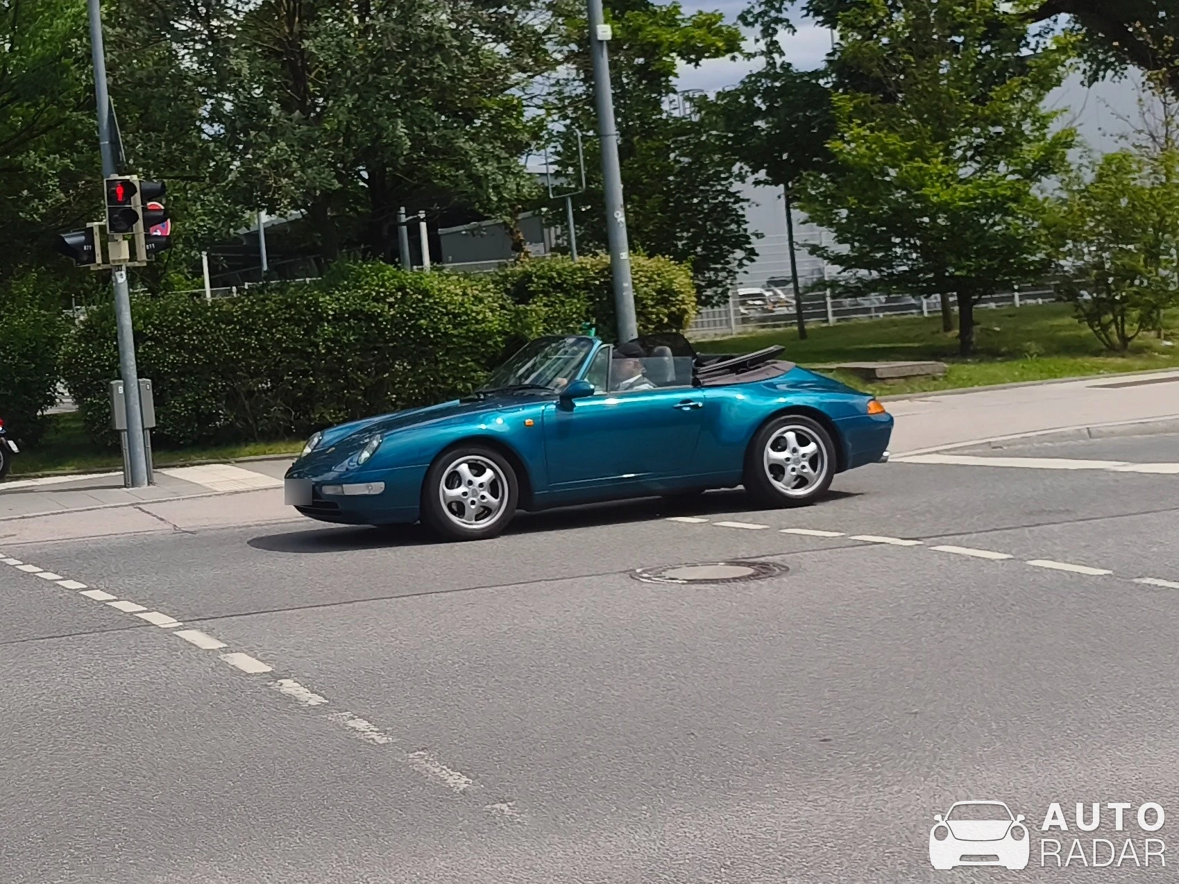 Porsche 993 Carrera Cabriolet spotted in München