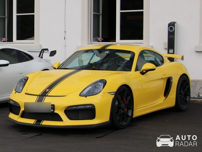 Porsche 981 Cayman GT4 spotted in St. Moritz