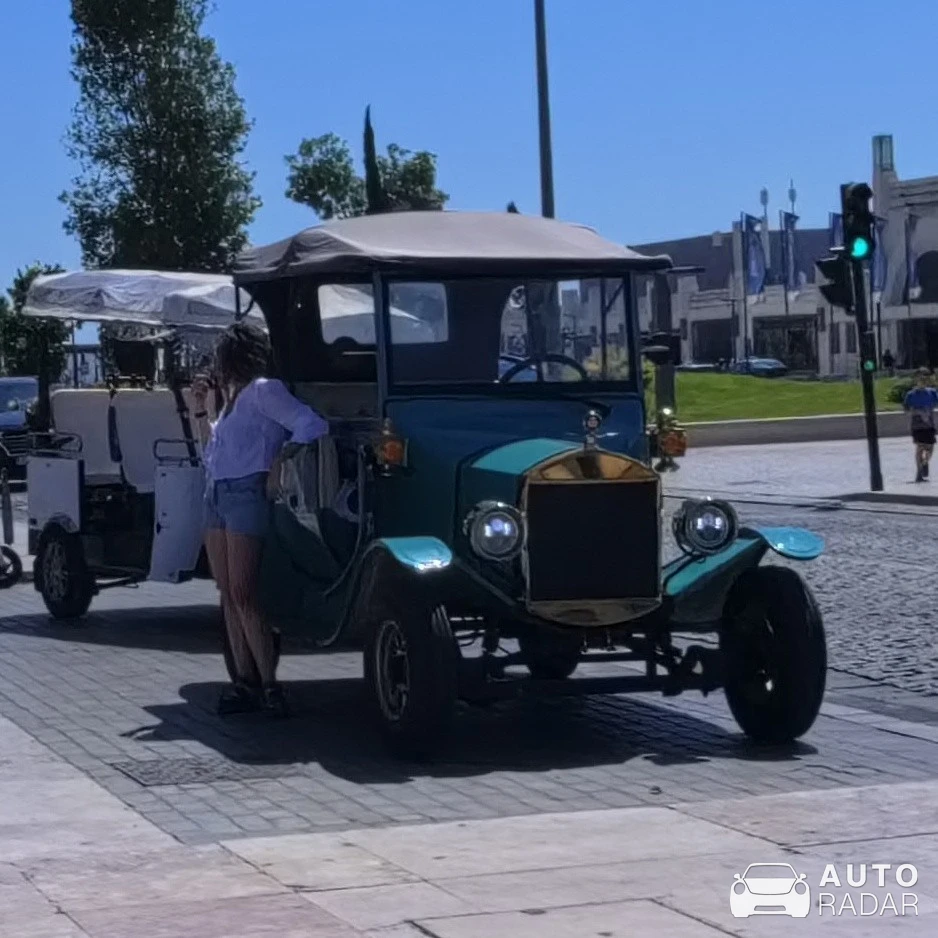 Ford Model T spotted in Lisbon