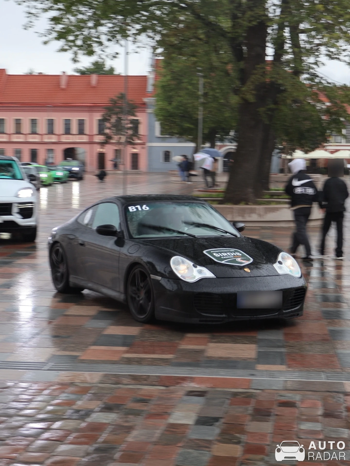 Porsche 996 Carrera 4S spotted in Kaunas
