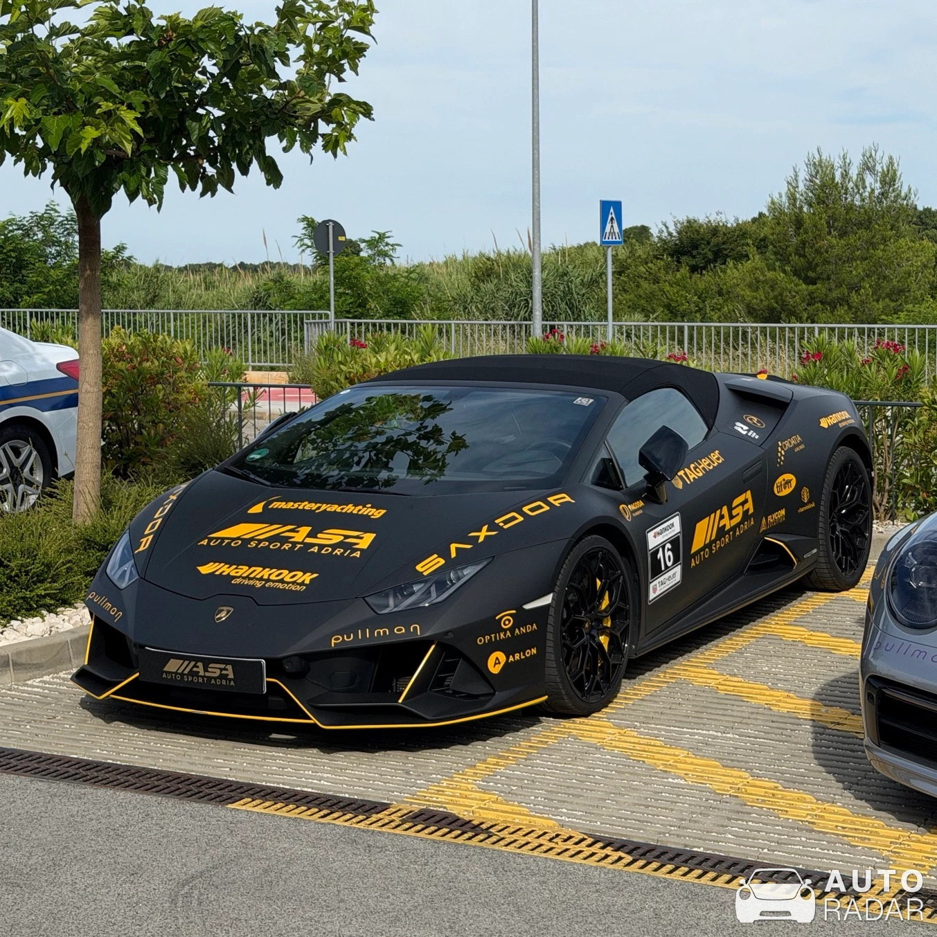 Lamborghini Huracán LP640-4 EVO Spyder spotted in Grado