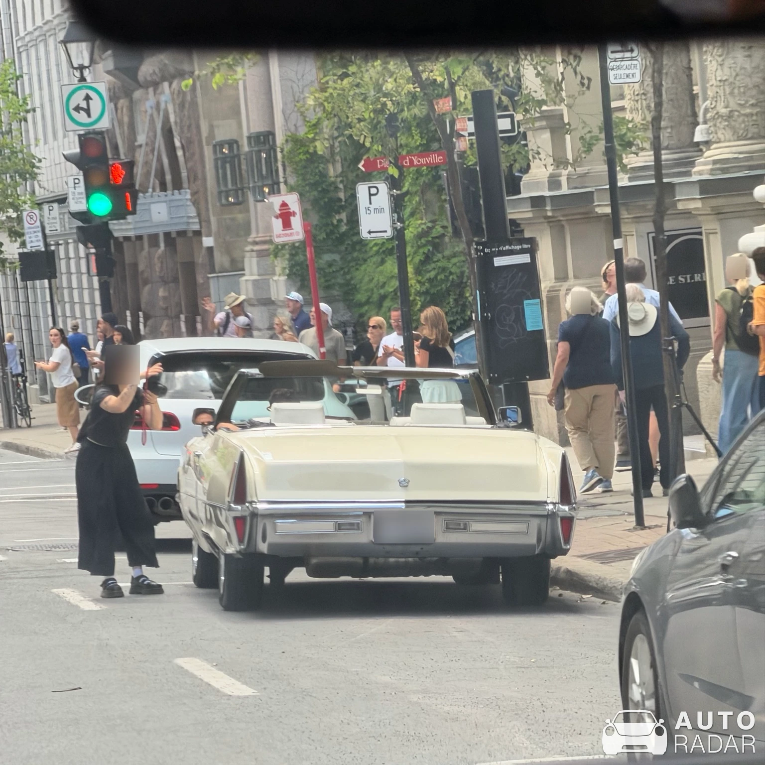 Cadillac DeVille spotted in Saint-Lambert