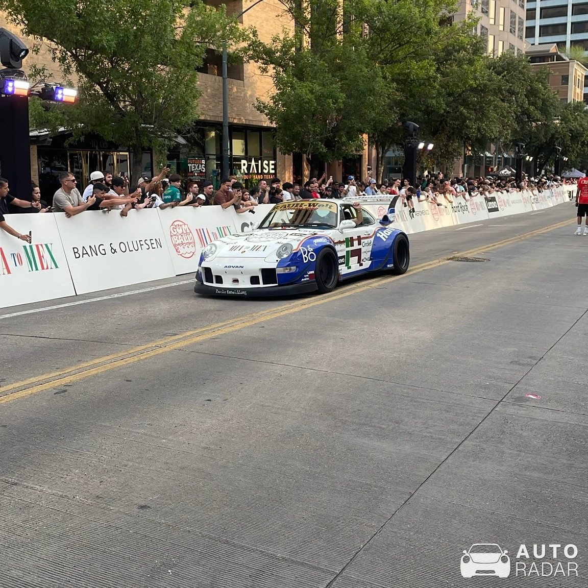 Porsche Rauh-Welt Begriff 993 spotted in Austin
