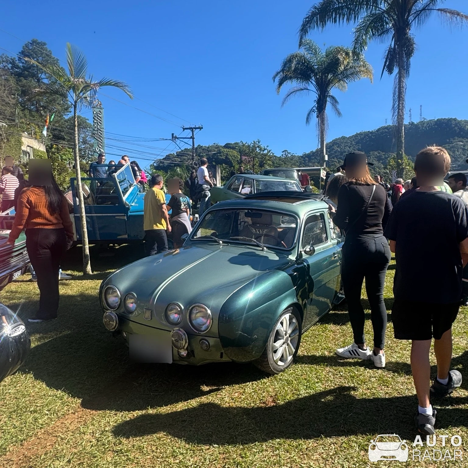 Renault Dauphine spotted in Petrópolis