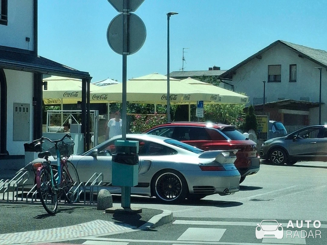 Porsche 996 GT2 spotted in Murska Sobota