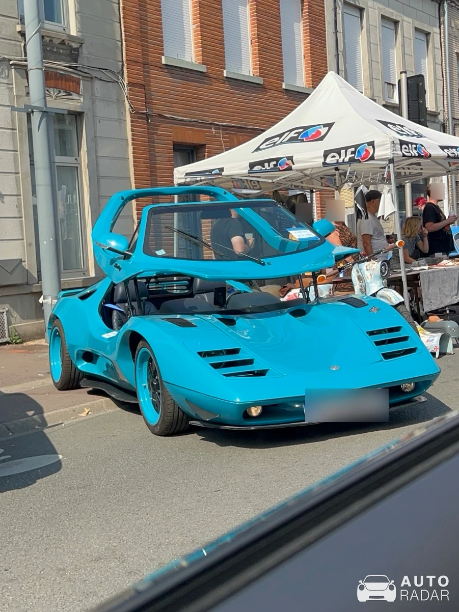 Sterling Nova spotted in Haubourdin