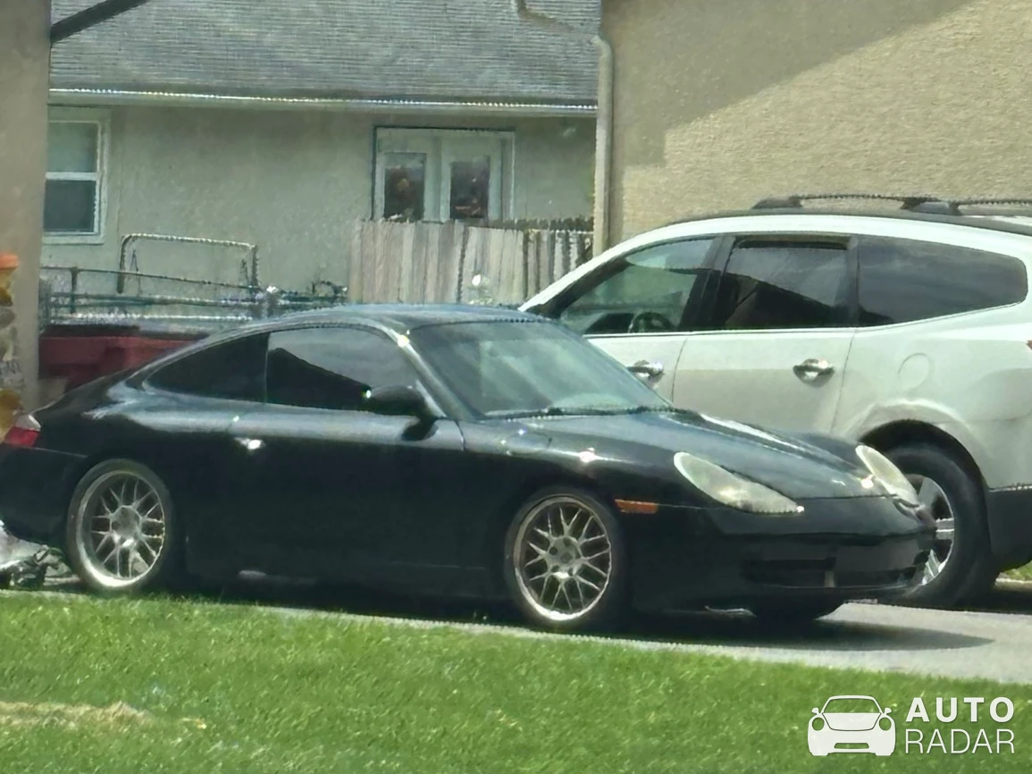 Porsche 996 Carrera spotted in Gahanna