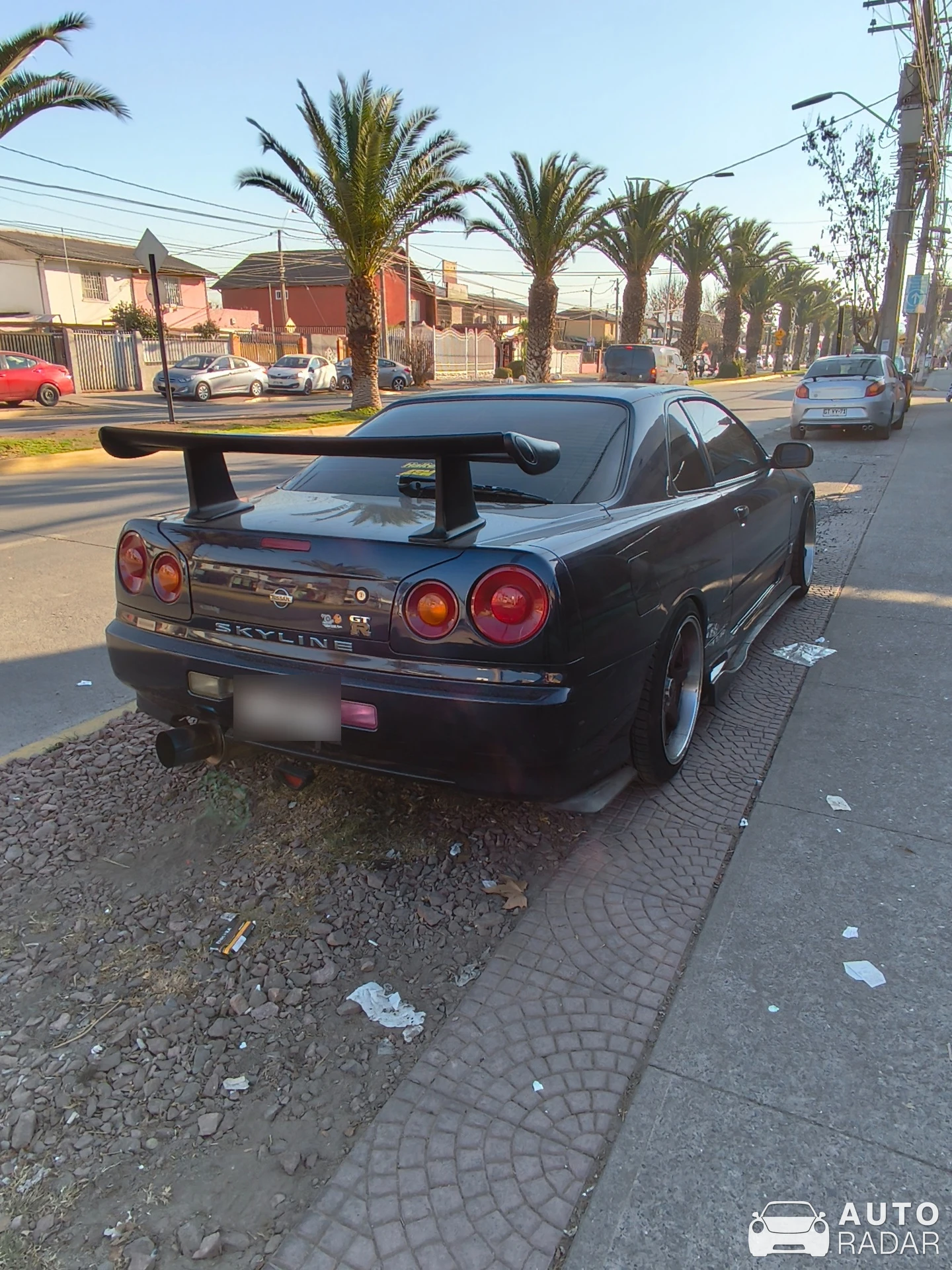 Nissan Skyline R34 GT-R spotted in Las Condes