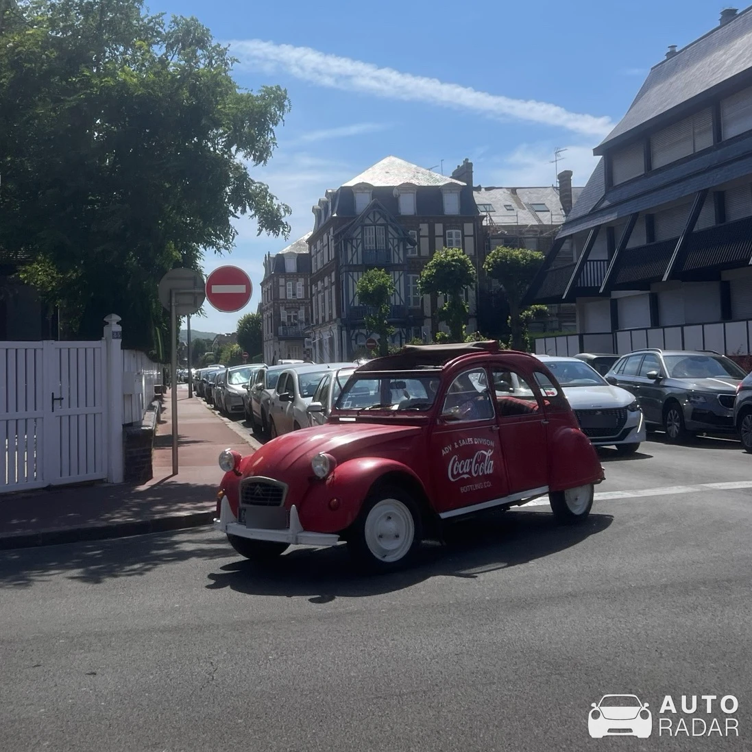 Citroën 2CV spotted in Le Havre