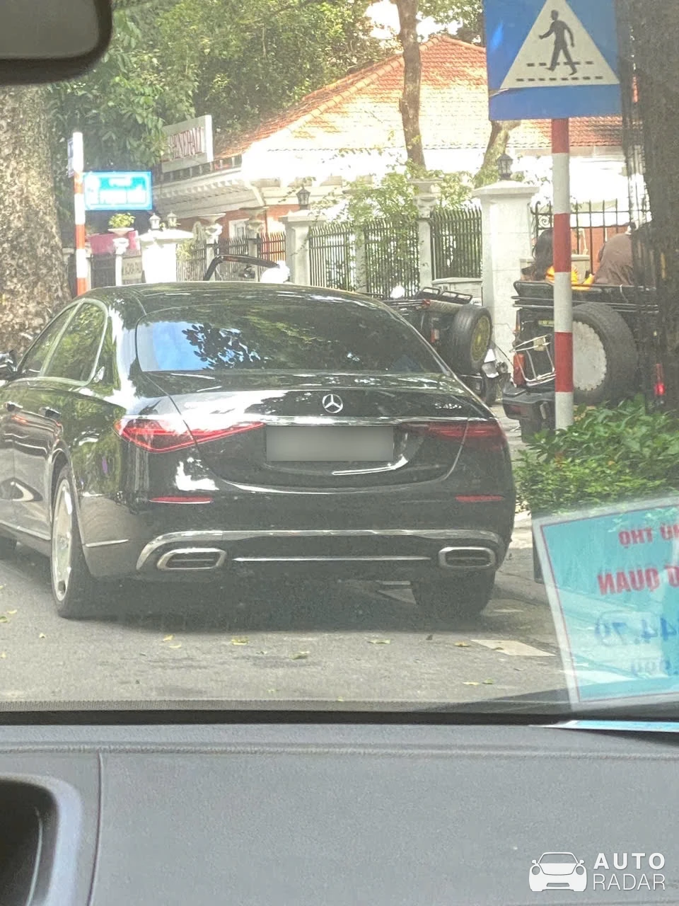 Mercedes-Maybach S 480 spotted in Hanoi
