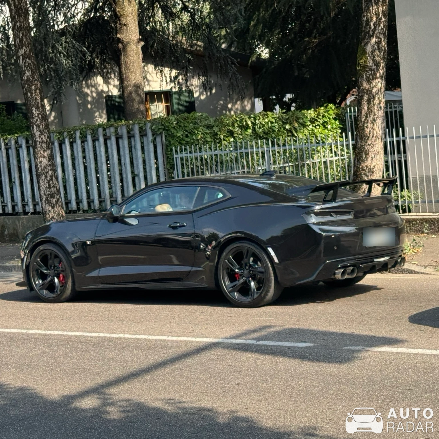 Chevrolet Camaro SS spotted in Busto Arsizio