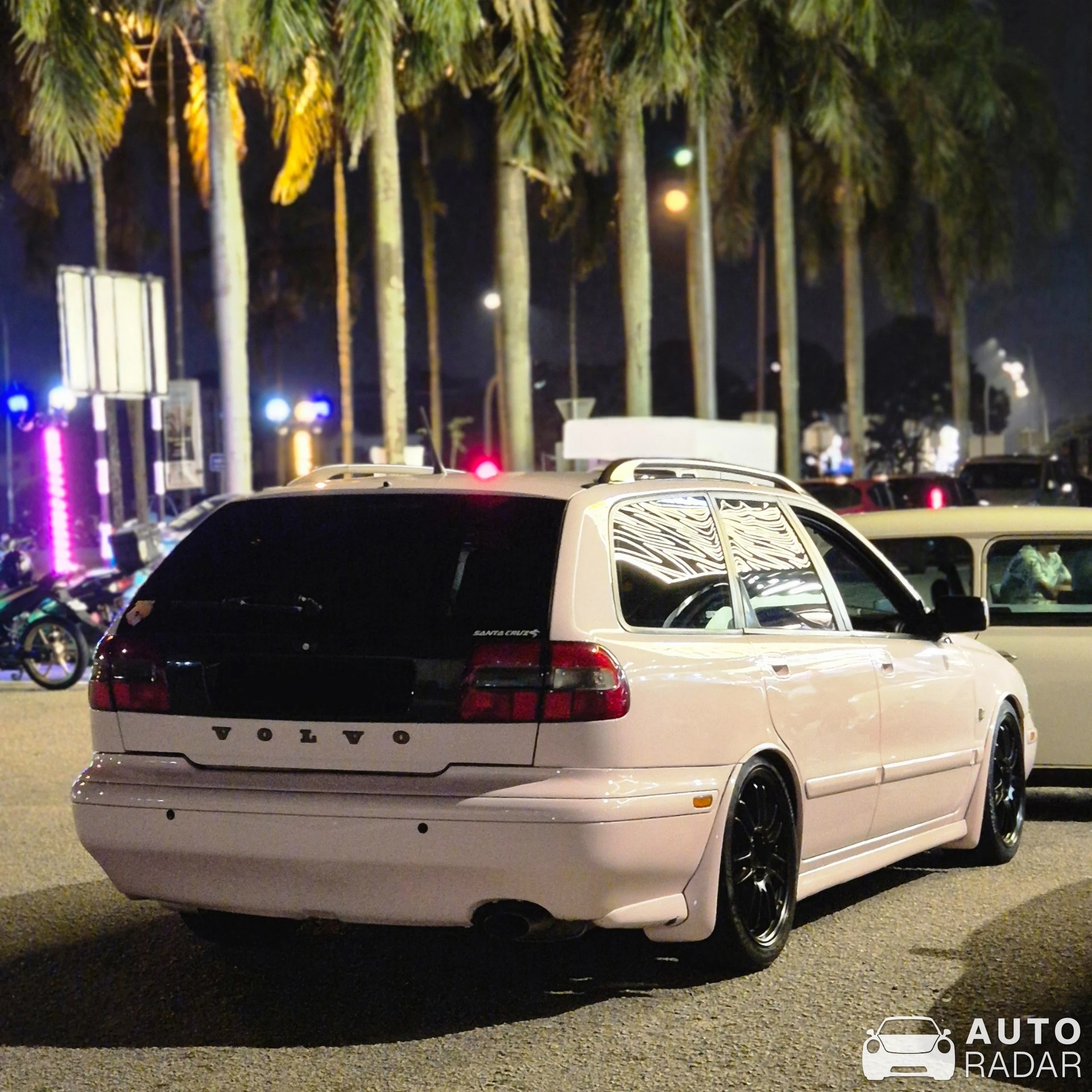 Volvo V40 spotted in Johor Bahru