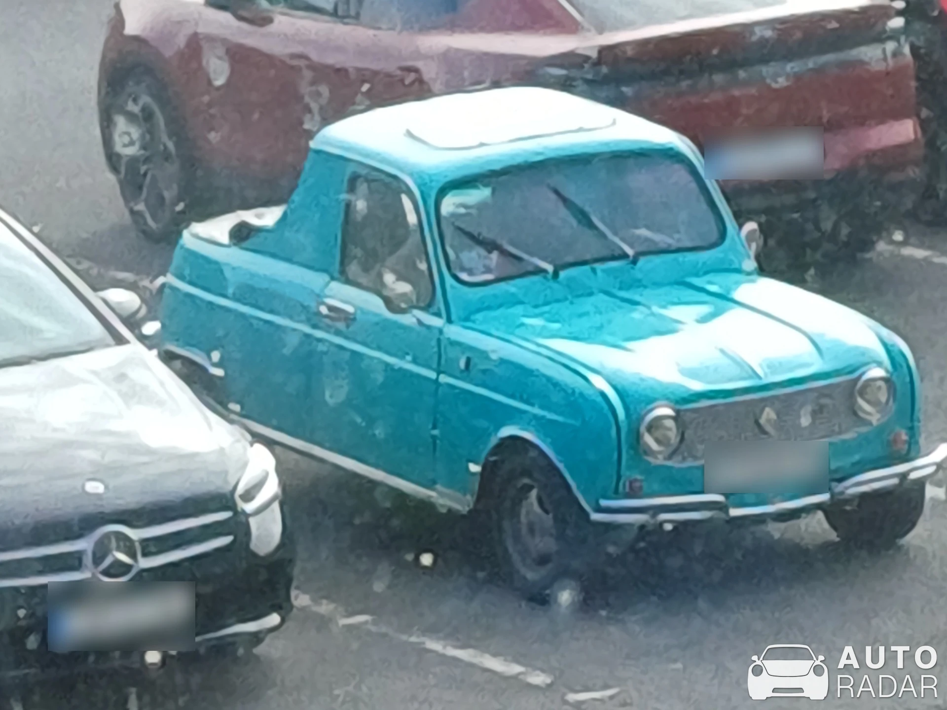 Renault 4 Pickup spotted in Saarlouis