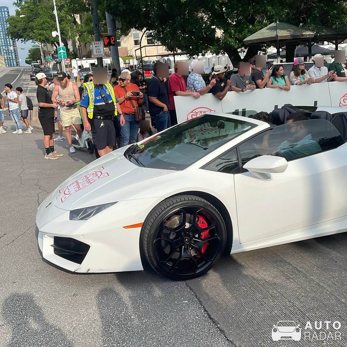 Lamborghini Huracán LP580-2 Spyder spotted in Austin