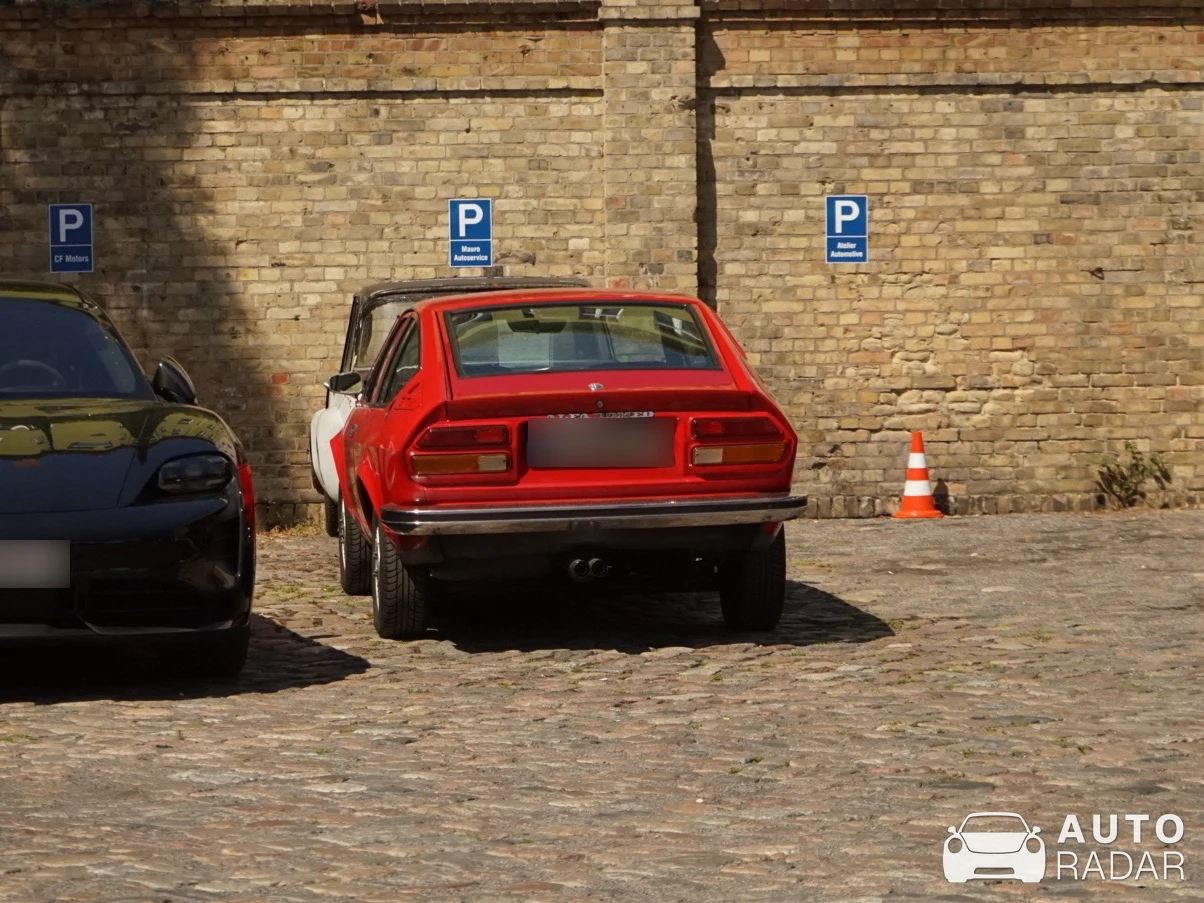Alfa Romeo GTV spotted in Berliini