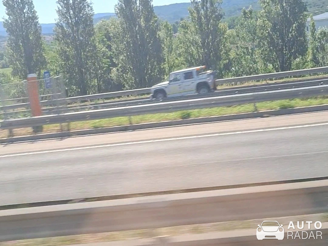 Mercedes-Benz GWF G500 Pickup spotted in Hrpelje-Kozina