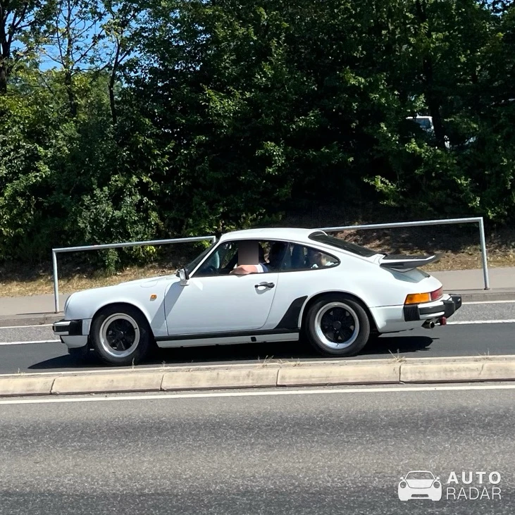 Porsche 930 Turbo spotted in Nürburg