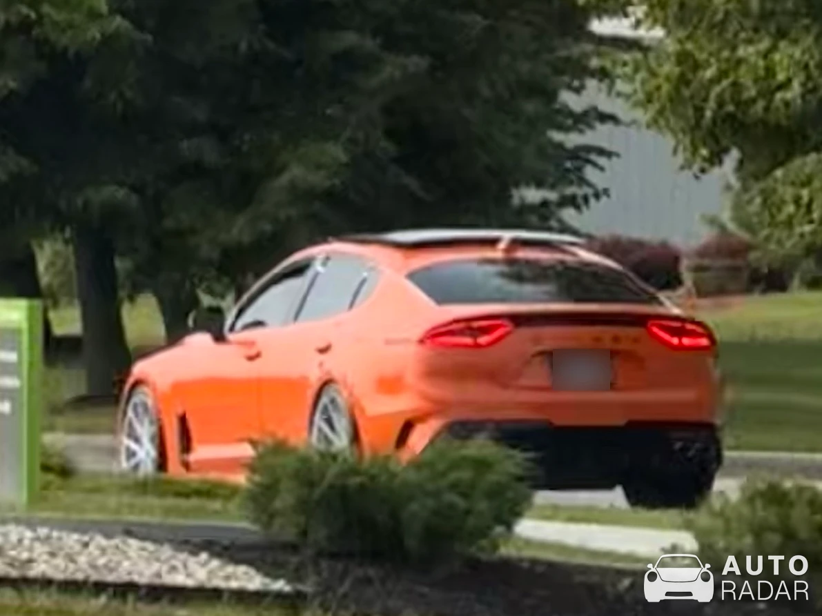 Kia Stinger GT 2020 spotted in Sunbury