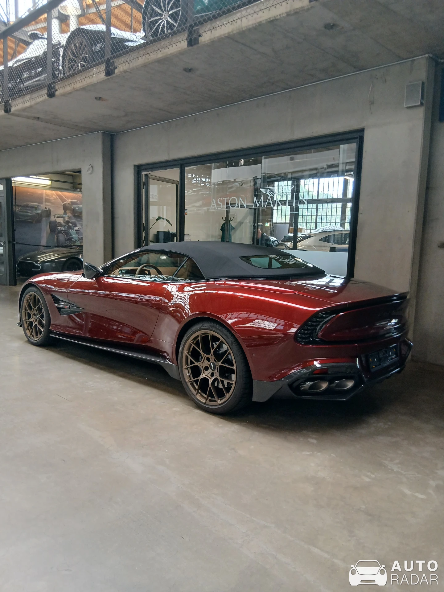 Aston Martin Vanquish S spotted in Düsseldorf