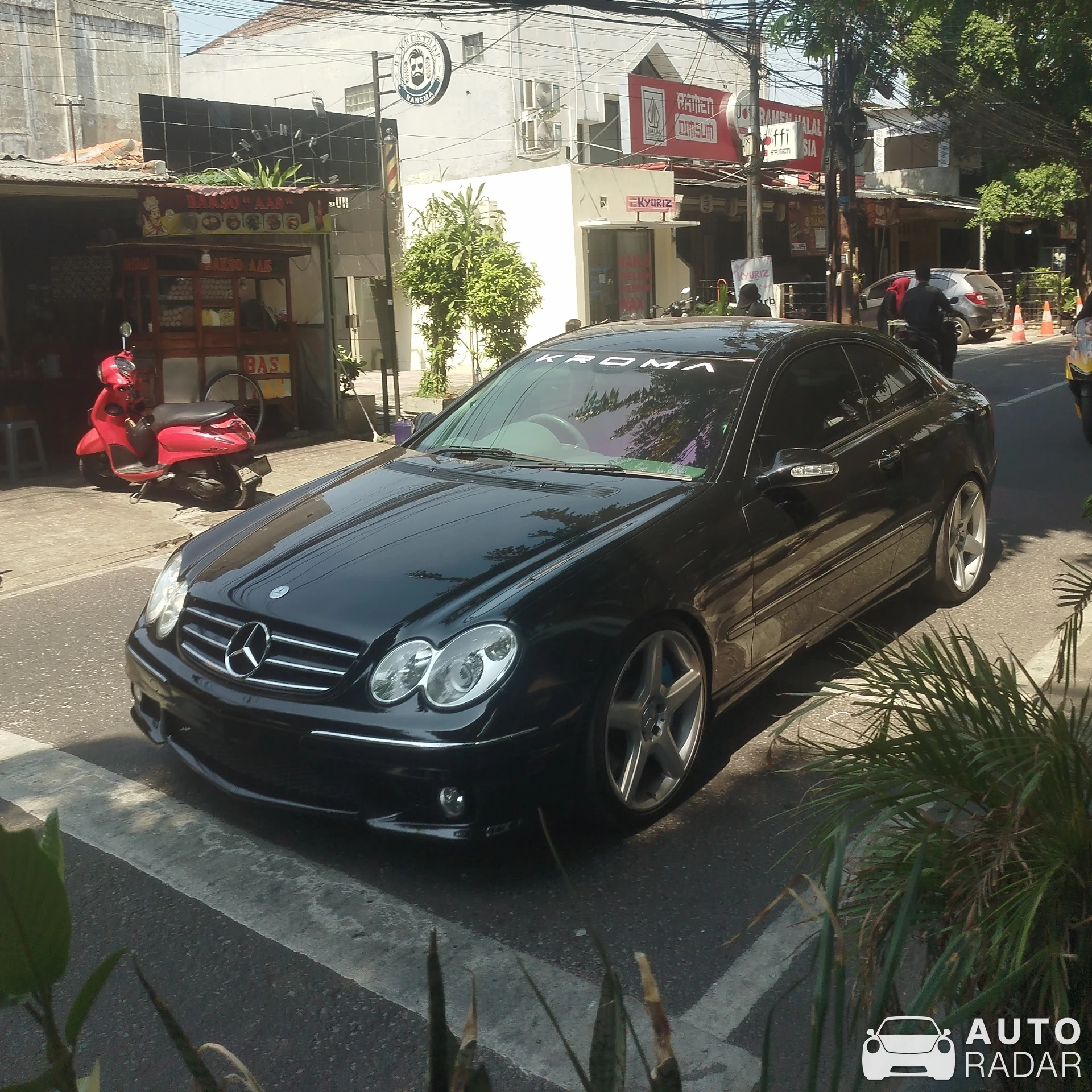 Mercedes-Benz CLK 55 AMG spotted in Bekasi