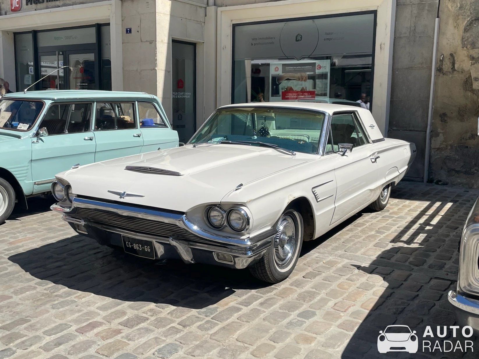 Ford Thunderbird spotted in Compiègne