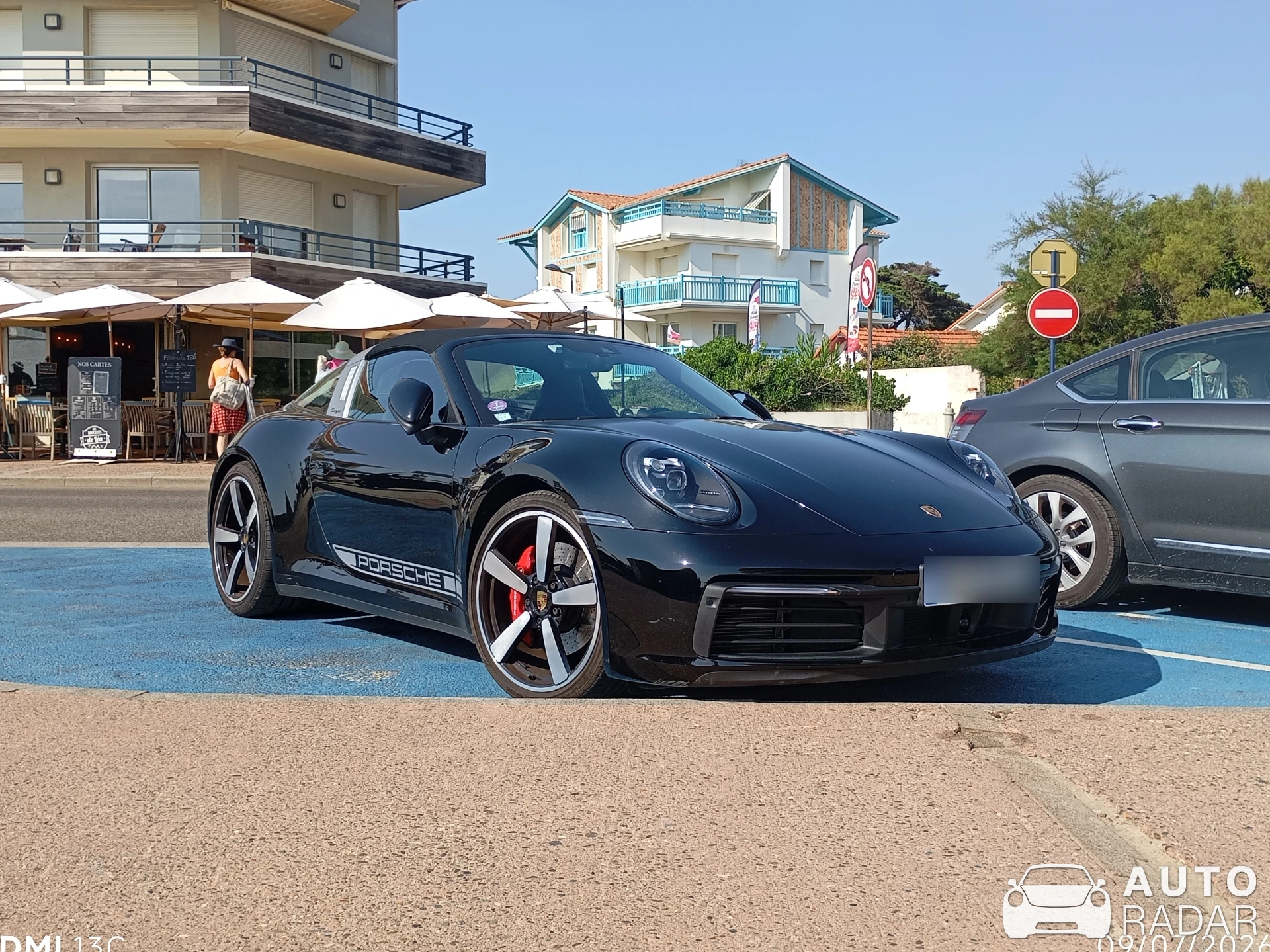 Porsche 992 Targa 4S MkI spotted in Saint-Vincent-de-Tyrosse