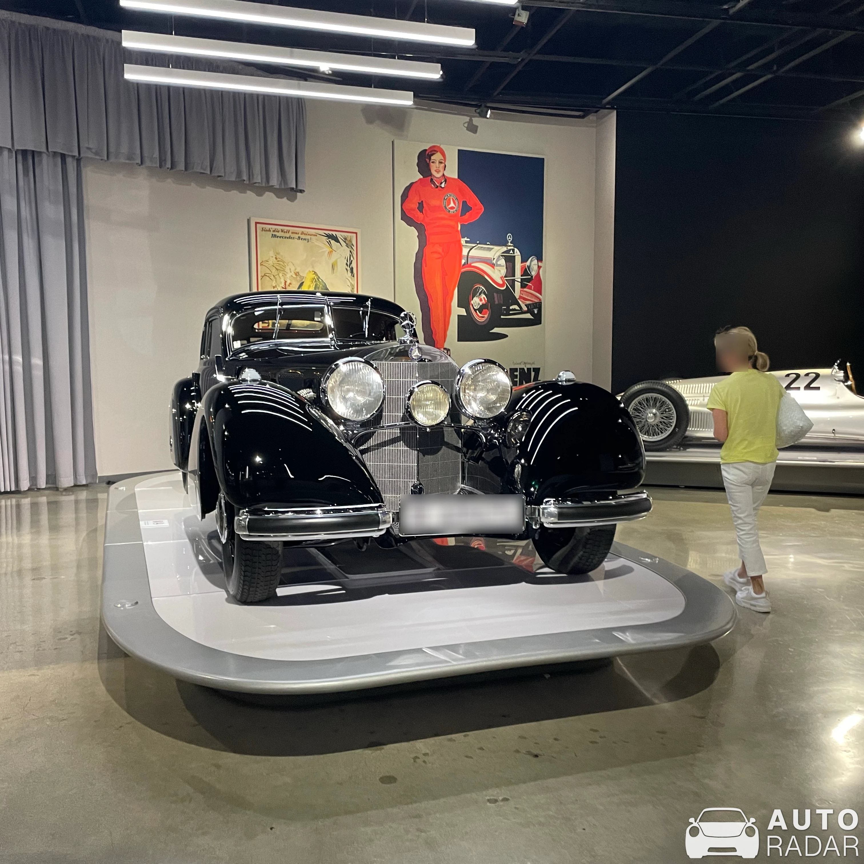 Mercedes-Benz 540K Autobahnkurrier spotted in La Cañada Flintridge