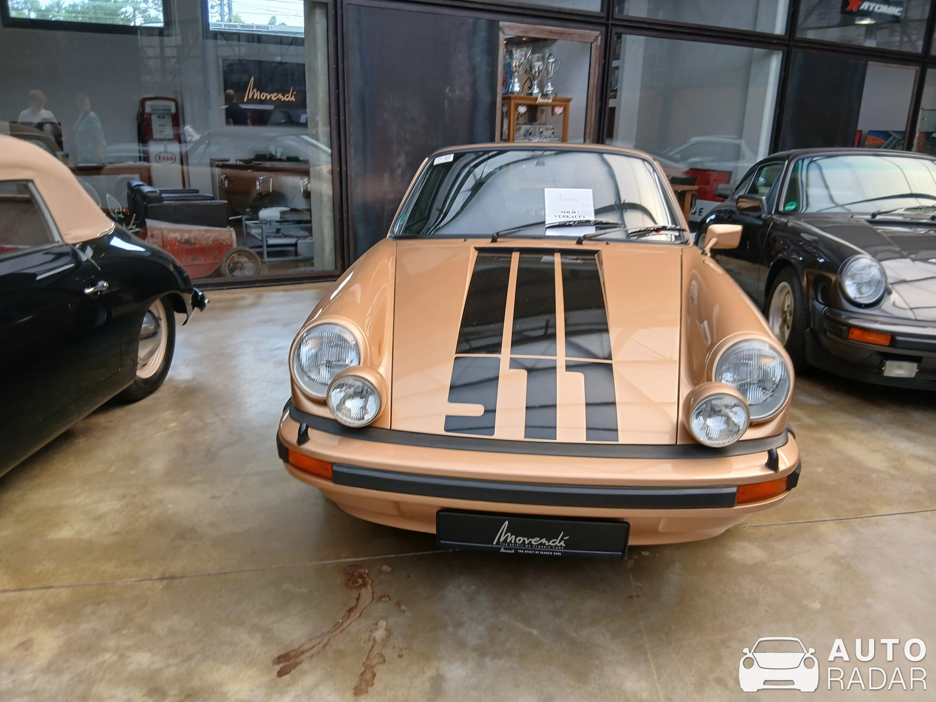 Porsche 911 Carrera 2.7 spotted in Düsseldorf