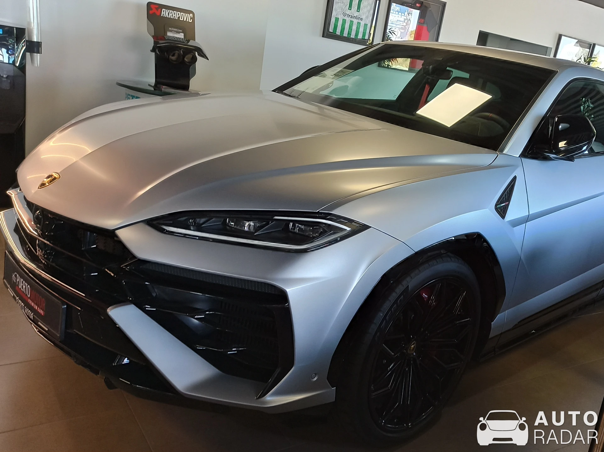 Lamborghini Urus SE spotted in Cádiz