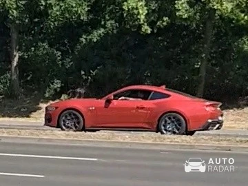 Ford Mustang Dark Horse spotted in Berlin