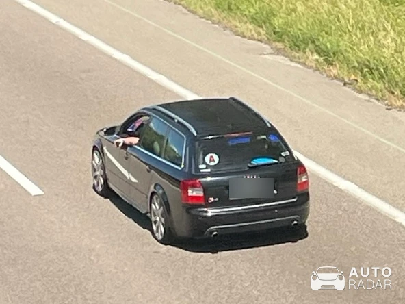 Audi S4 Avant B6 spotted in Dommartin-lès-Toul